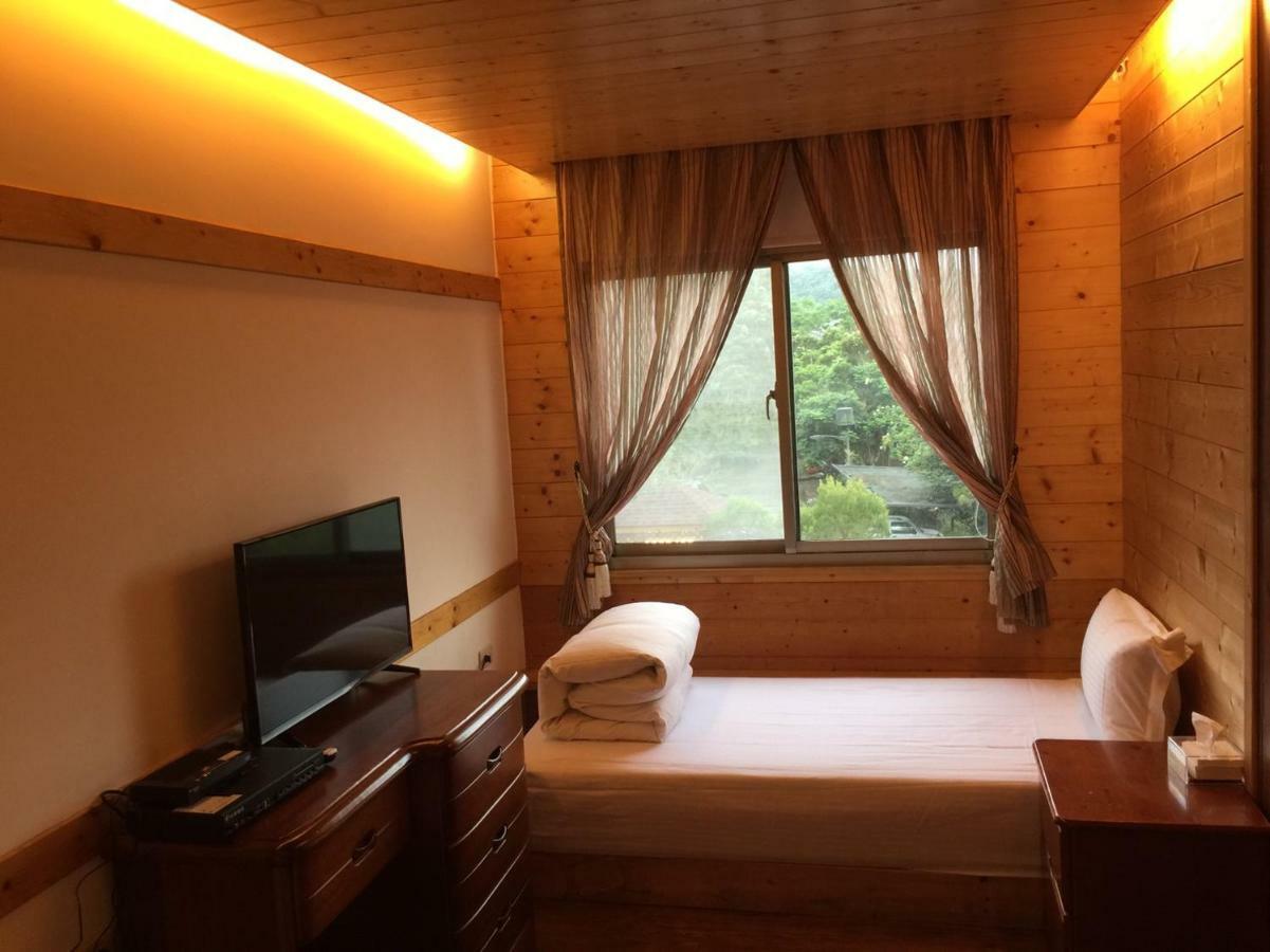 New Life Hot Spring Resort Юйли Экстерьер фото